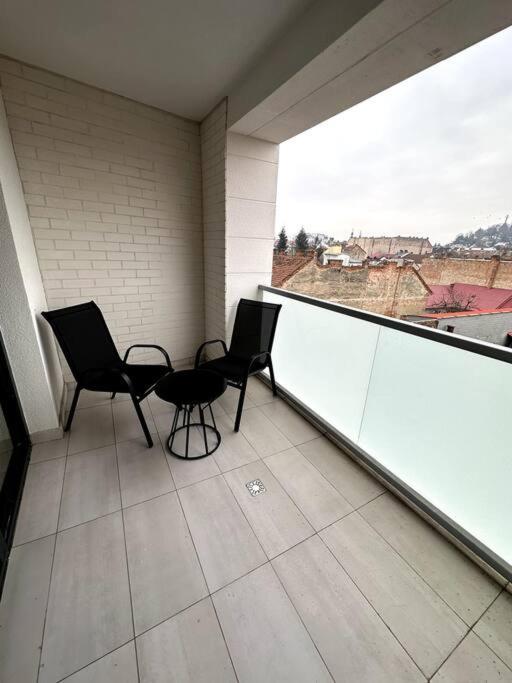 Central River Apartment Κλουζ-Ναπόκα Εξωτερικό φωτογραφία